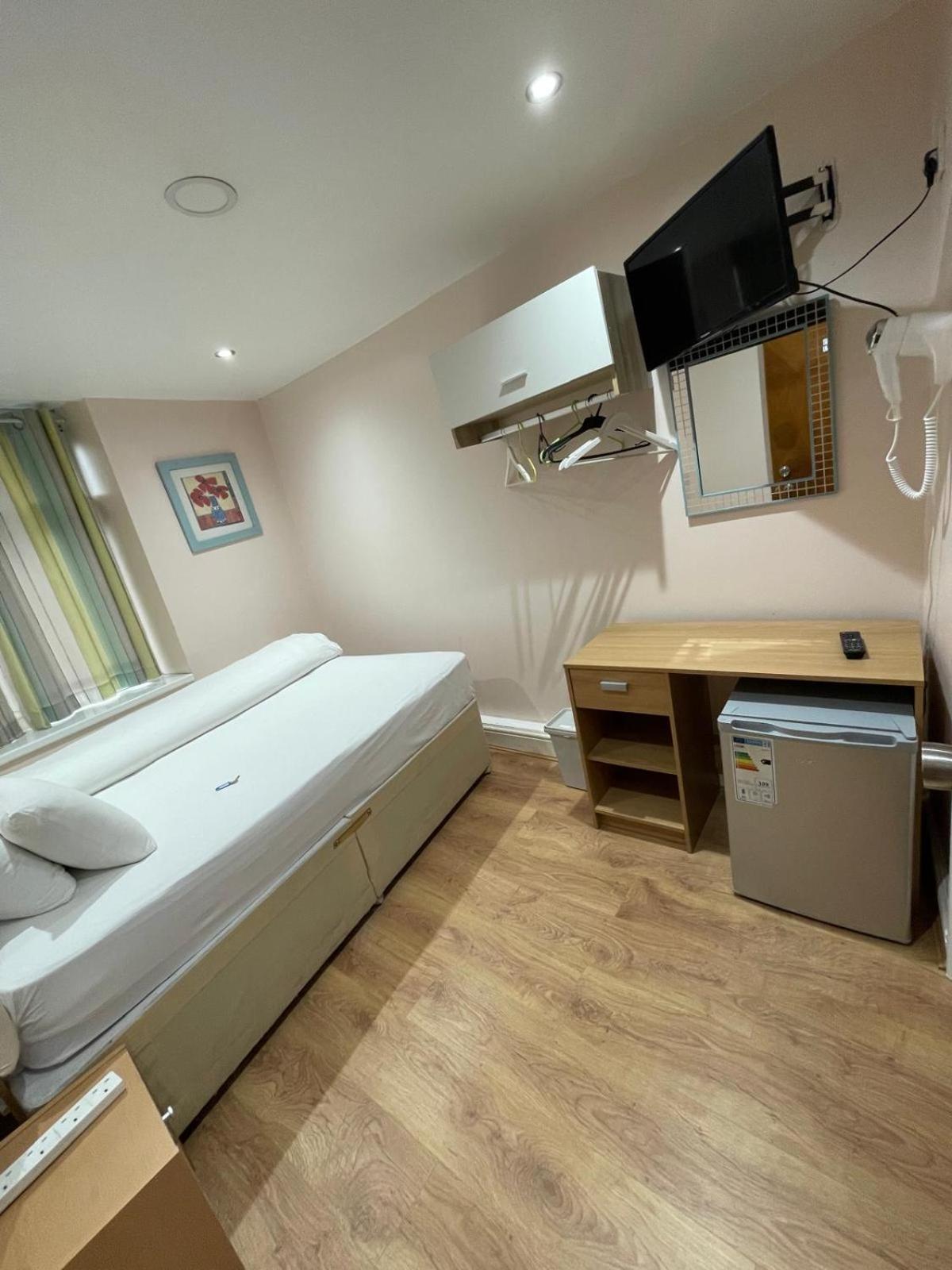Accommodation Plus London Exterior photo